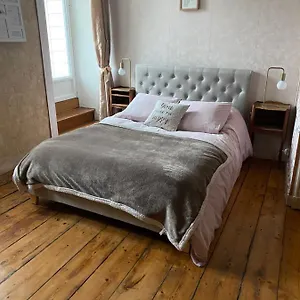 17 Avec Cachet Au Centre Petite Citee De Caractere Privatunterkunft Le Faou